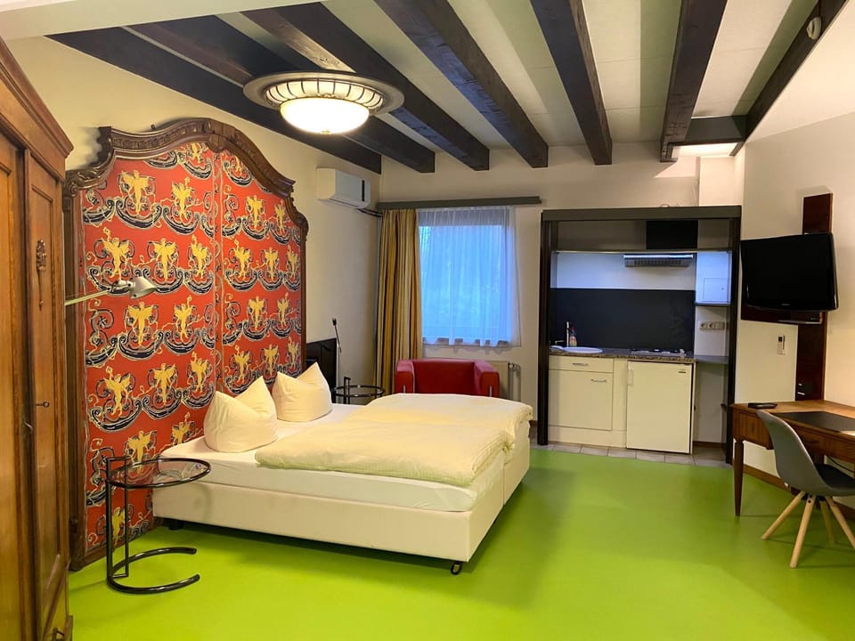 Kitchen or kitchenette, Photo of the whole room
