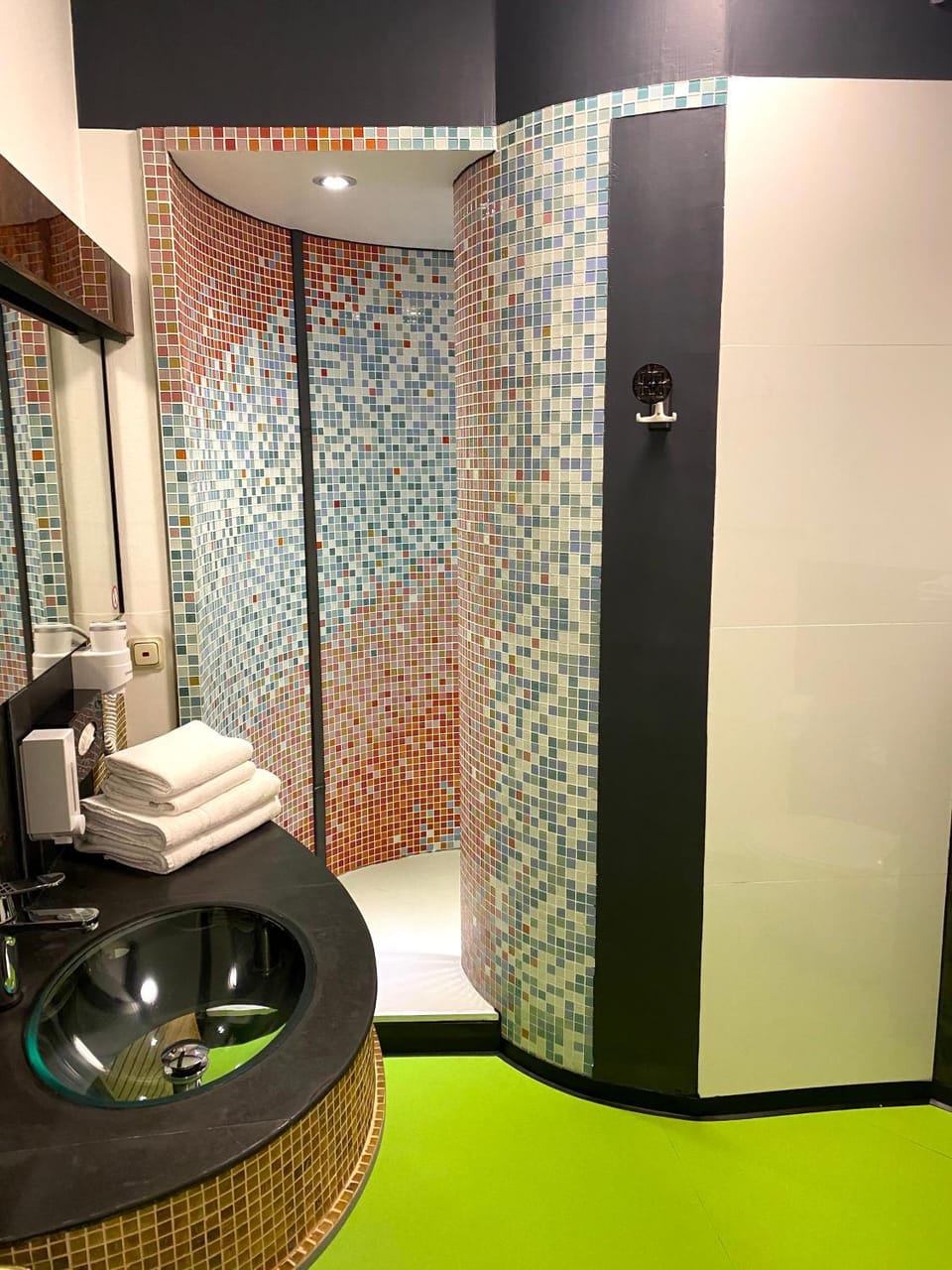 Shower, Bathroom