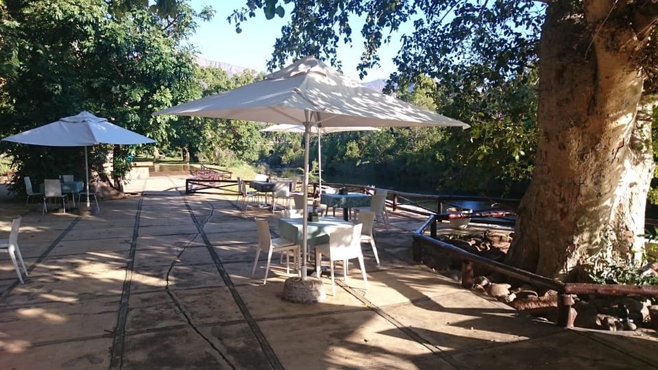 Restaurant/places to eat, Food and drinks