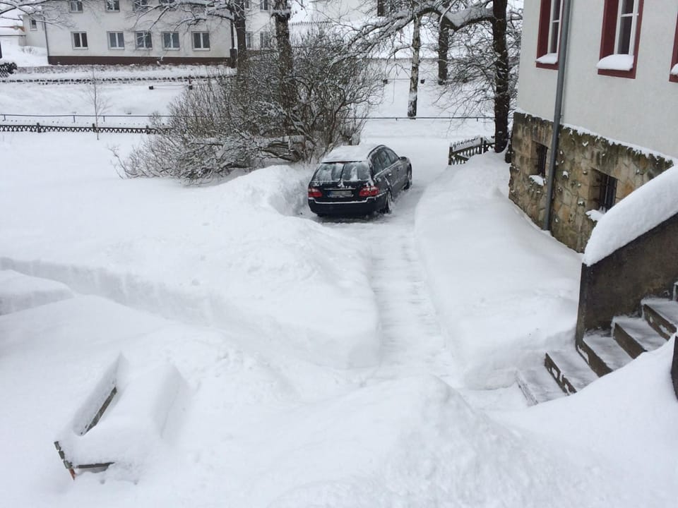 Winter, On site