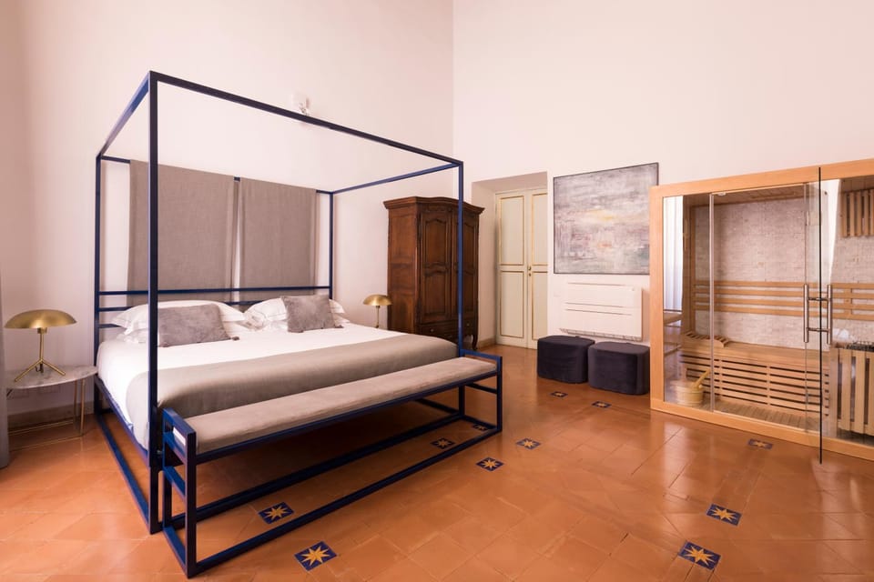 Sauna, Bedroom