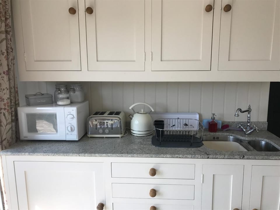 Coffee/tea facilities, Kitchen or kitchenette