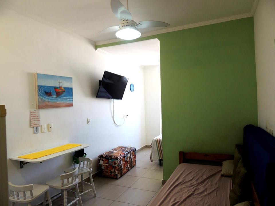 Communal lounge/ TV room, TV and multimedia, Living room, Photo of the whole room, Seating area, Dining area