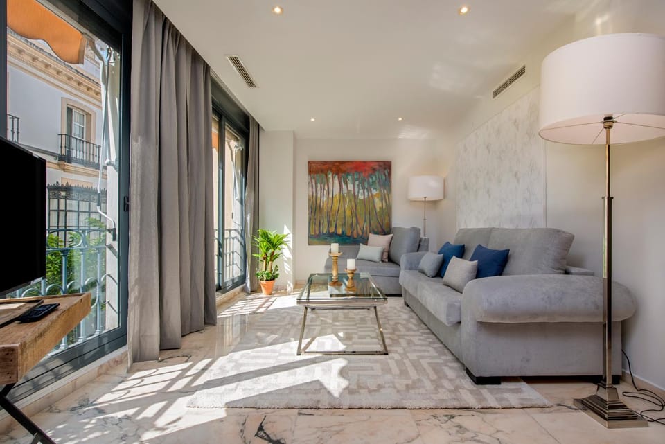 TV and multimedia, Decorative detail, Seating area, Dining area, Street view, Area and facilities
