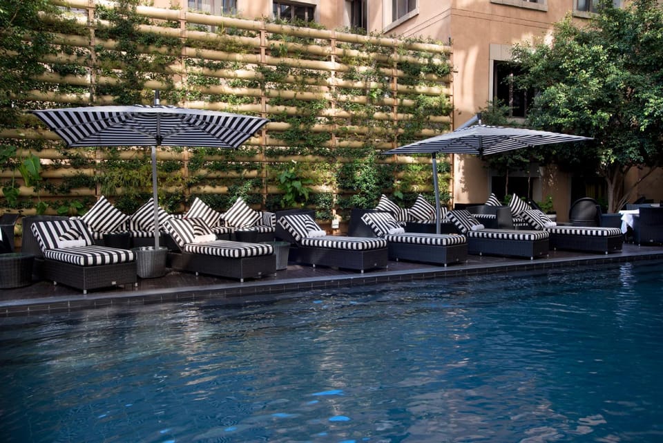 Patio, Garden, Swimming pool, Swimming pool