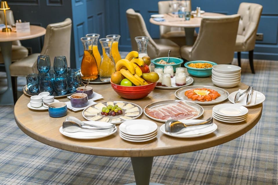 Breakfast, Continental breakfast, Buffet breakfast