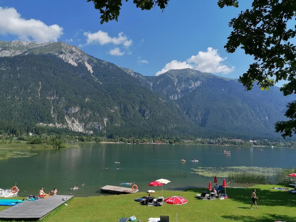 Beach, Lake view