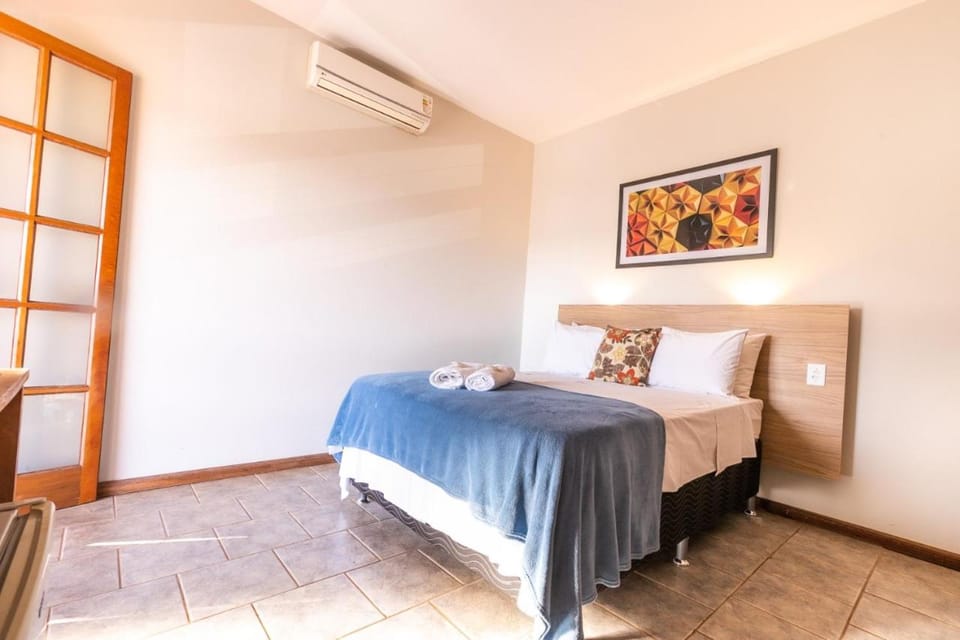 Bed, Photo of the whole room, Bedroom, air conditioner