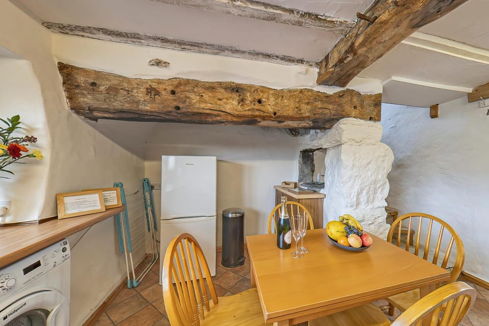 Beautiful 16th Century Ty Cerrig Cottage, set in stunning grounds with great views House in Wales