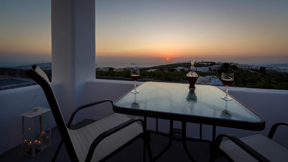 Patio, Natural landscape, View (from property/room), Balcony/Terrace, Sea view, Sunset