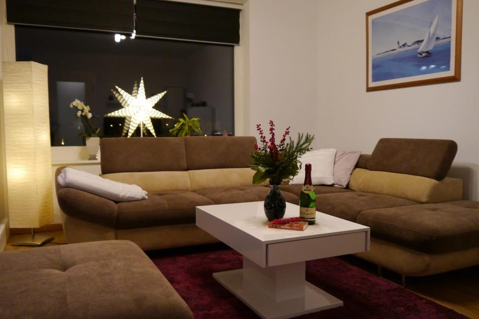 Living room, Sea view
