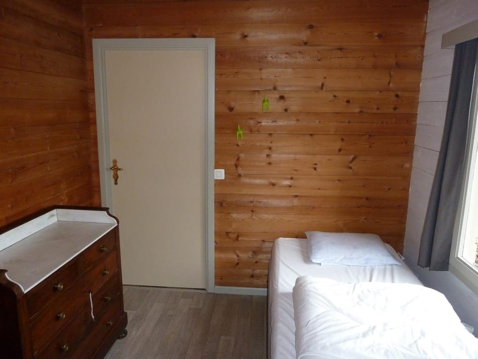 Chalet Pimpernel Chalet in Belgium