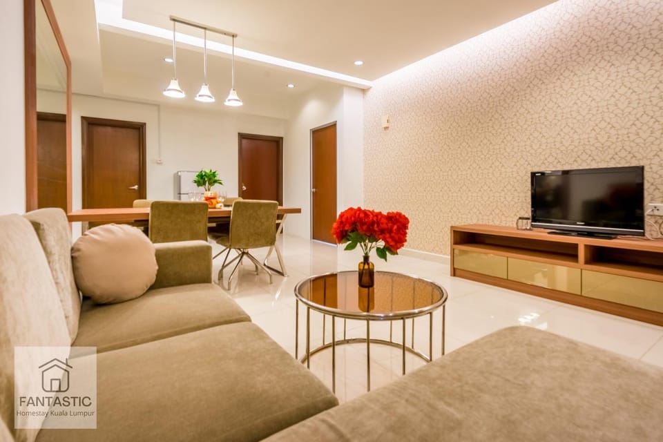 Regalia Residence at KLCC View Sky Pool by KC Apartment in Federal Territory of Kuala Lumpur