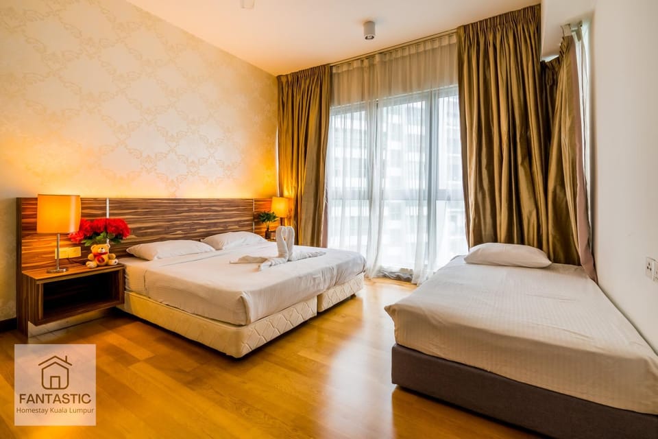 Regalia Residence at KLCC View Sky Pool by KC Apartment in Federal Territory of Kuala Lumpur