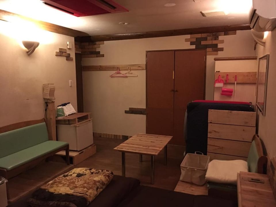 ILA Hakushu Guesthouse Bed and Breakfast in Nagano Prefecture