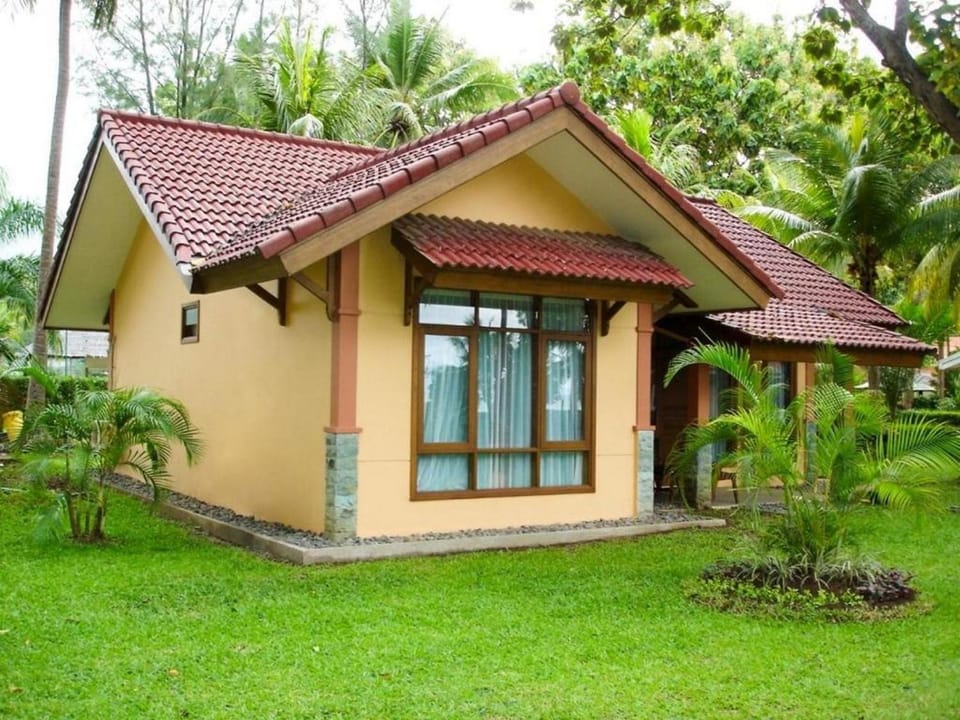 Property building, Garden view