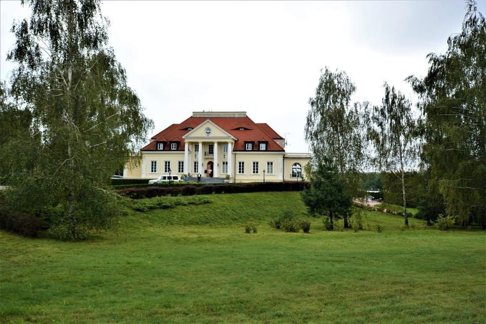 Dwor Osieczek Bed and Breakfast in Masovian Voivodeship