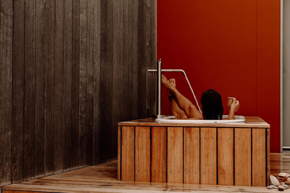 Hot Tub, Bath