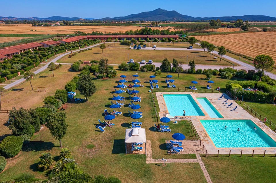 Bird's eye view, Solarium, Swimming pool, internet