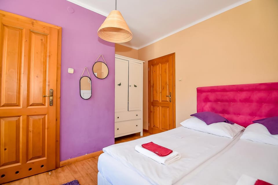 Bed, Photo of the whole room, Bedroom, wardrobe