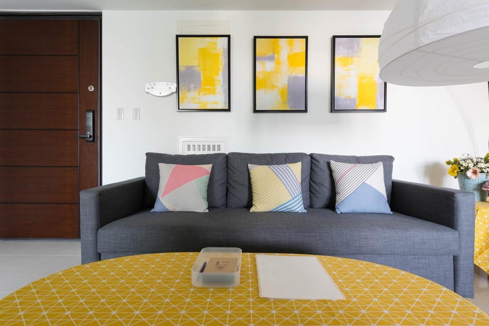 Bed, Living room, Seating area