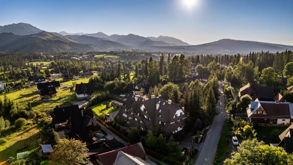 Property building, Bird's eye view