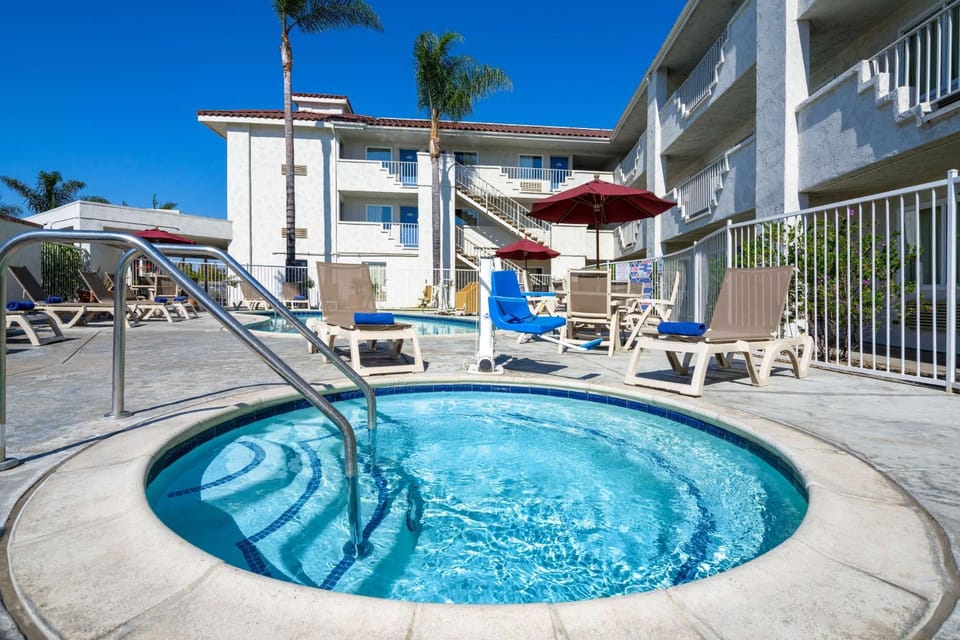 On site, Pool view, Swimming pool