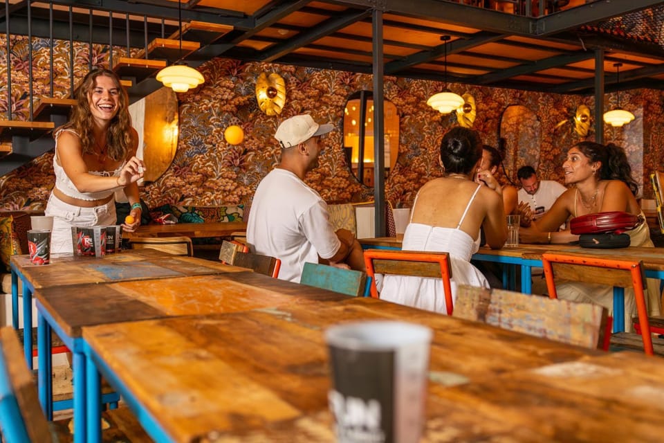 Game Room, Lounge or bar