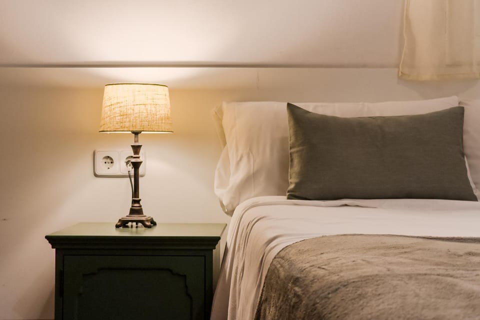 Magalhaes · Trad flat in Poble Sec, near ramblas Apartment in Barcelona