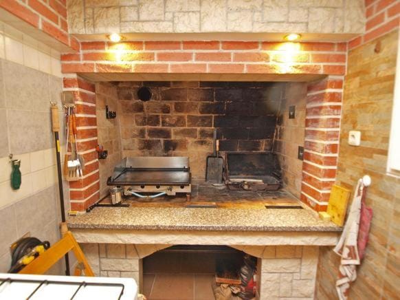 BBQ facilities, Communal kitchen