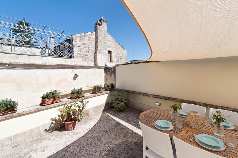 Balcony/Terrace, Dining area