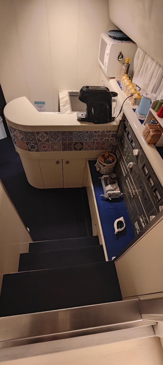 Coffee/tea facilities, Kitchen or kitchenette, minibar, stove