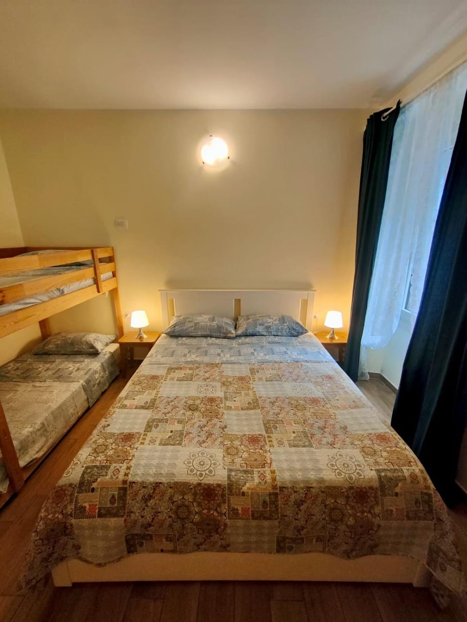 Bed, bunk bed