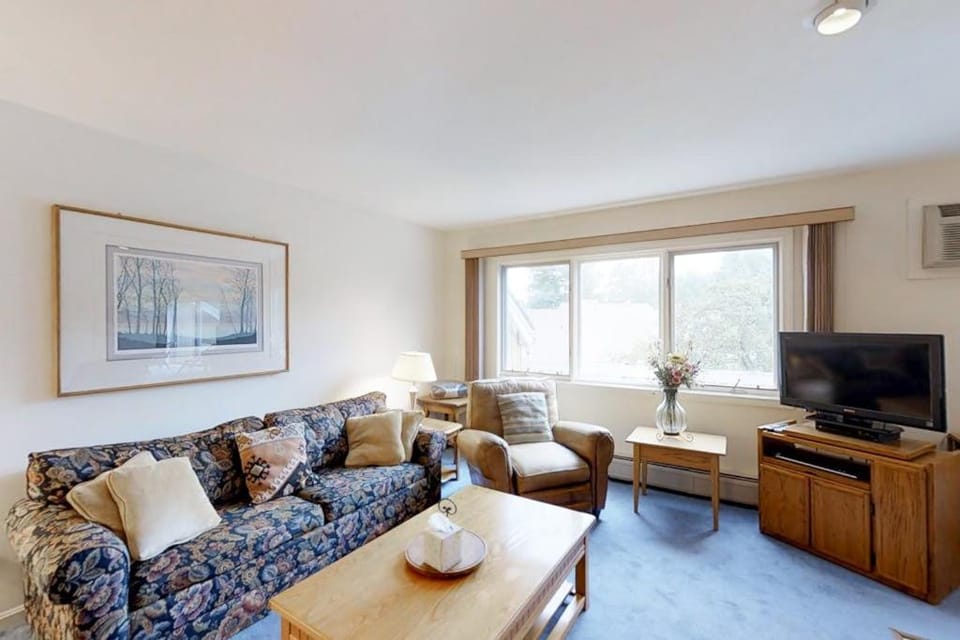 Mountainside Resort: K105 Apartment in Stowe