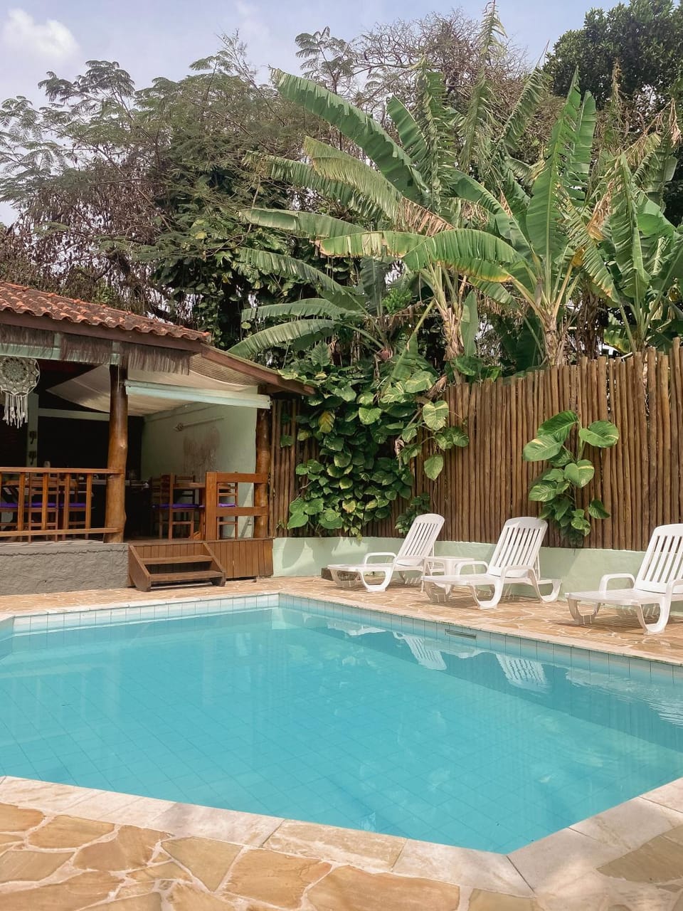 Swimming pool, Breakfast