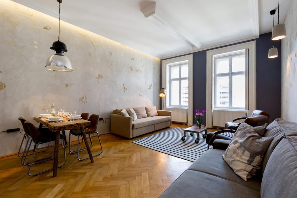 Living room, Seating area, Dining area