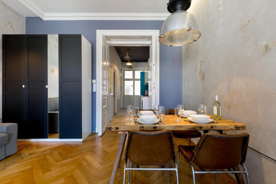 Living room, Dining area