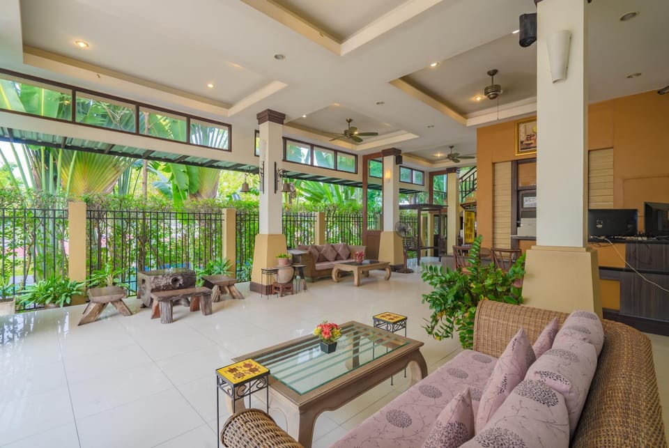 Suphan Lake Hometel Hotel in Bangkok