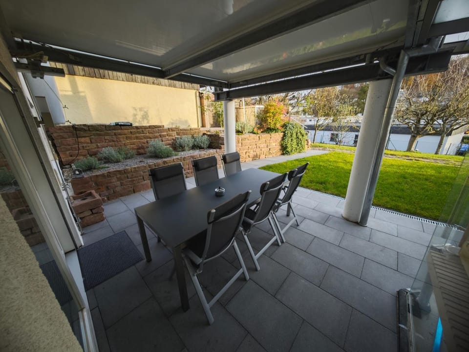 Garden, View (from property/room), Balcony/Terrace, Seating area, Dining area, Garden view