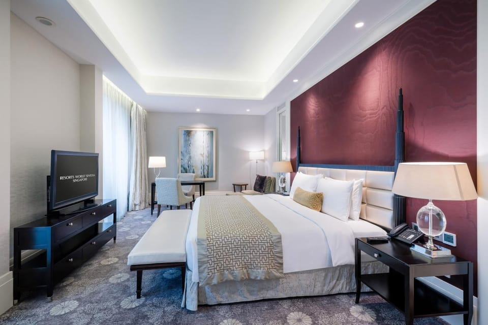 Resorts World Sentosa - Hotel Michael Resort in Singapore