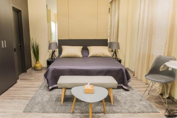 Bed, Photo of the whole room, Bedroom