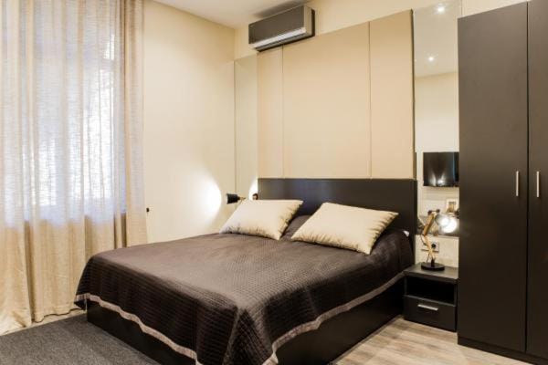 Bed, Photo of the whole room, Bedroom, wardrobe