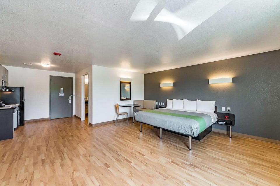 Photo of the whole room, Seating area, Bedroom, On site