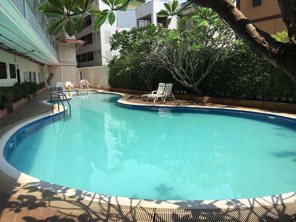 Swimming pool
