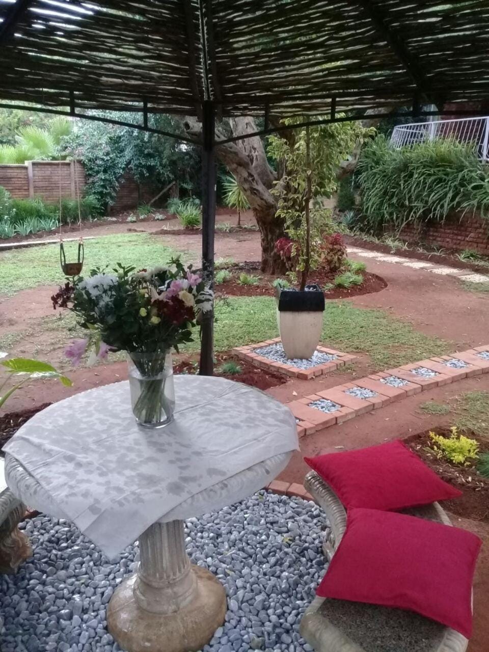 Shalamanzi Lodge Bed and Breakfast in Gauteng