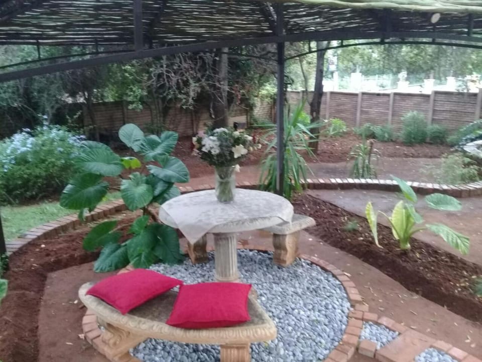 Shalamanzi Lodge Bed and Breakfast in Gauteng