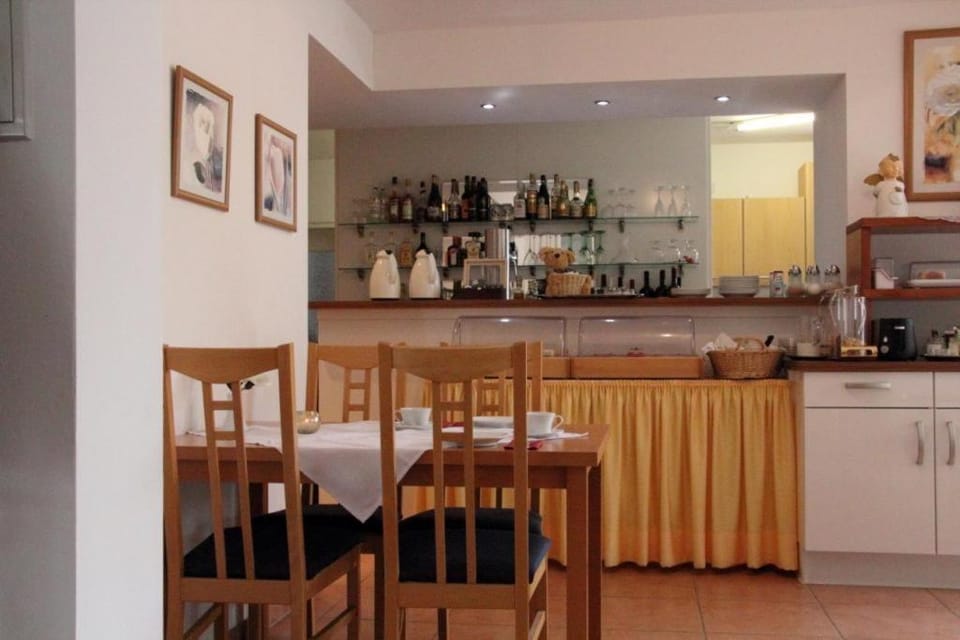 Lounge or bar