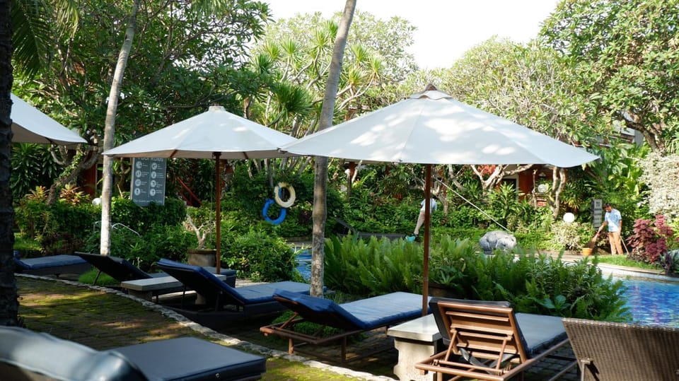 Day, Natural landscape, Pool view, Swimming pool, Swimming pool, sunbed
