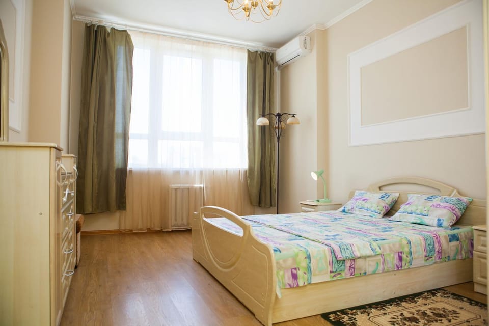 Apartment in 2 min from Poznyaky metro station Apartment in Kiev City - Kyiv