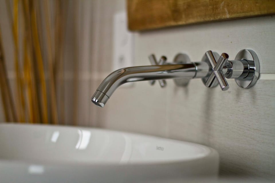 Bathroom, Decorative detail